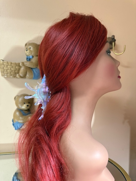 Realistic Sea shell hair claw shimmering main image 15